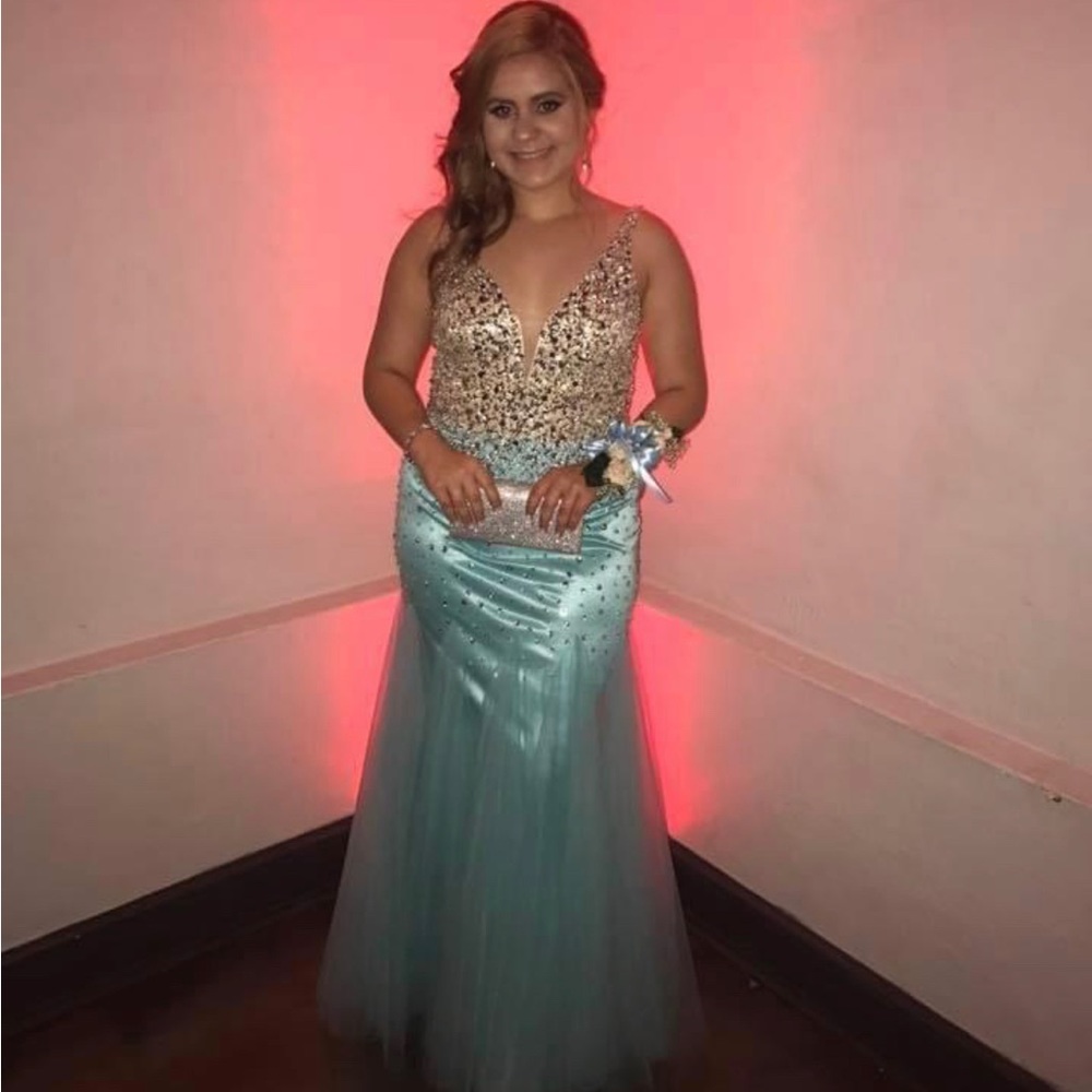 Camille la vie light blue prom dress